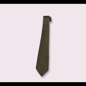 Club Room tie made with imported silk to complement your suit. Simply gorgeous!